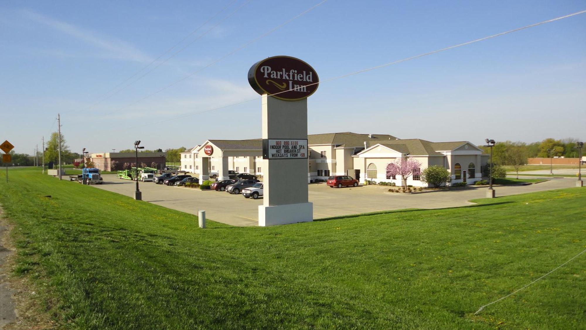 Parkfield Inn - Clinton Ngoại thất bức ảnh