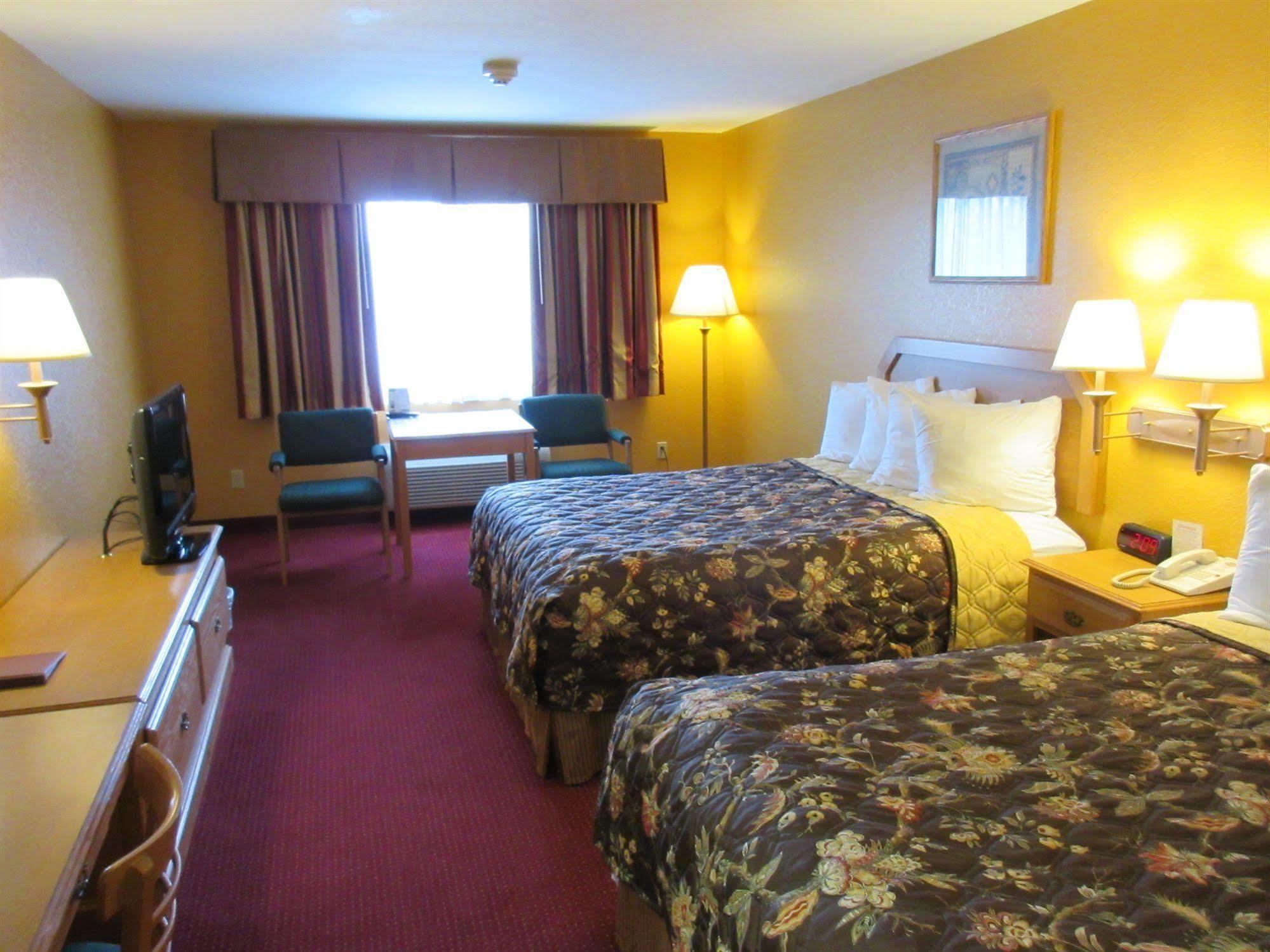Parkfield Inn - Clinton Ngoại thất bức ảnh