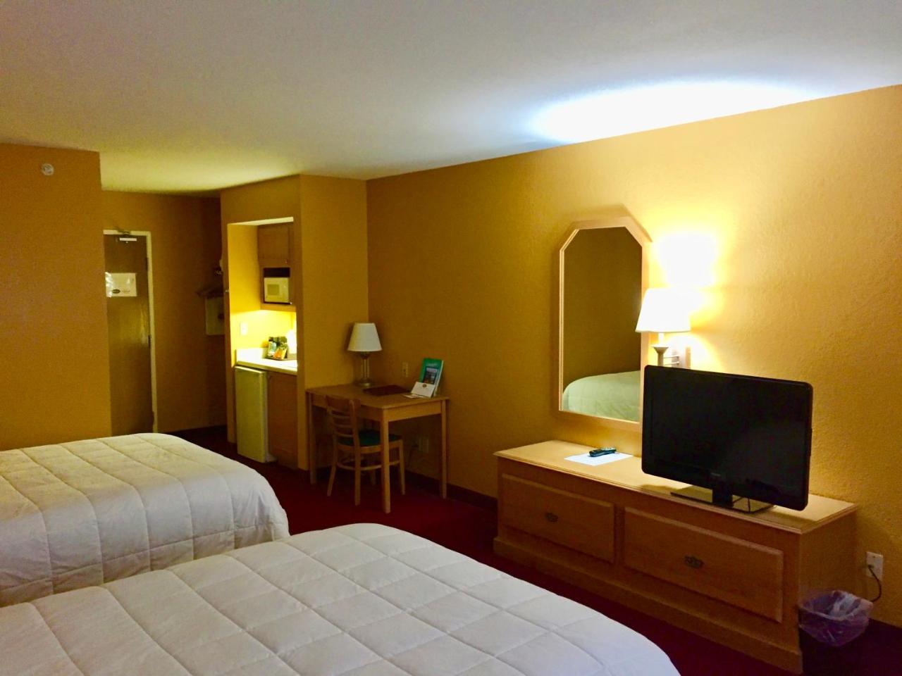 Parkfield Inn - Clinton Ngoại thất bức ảnh
