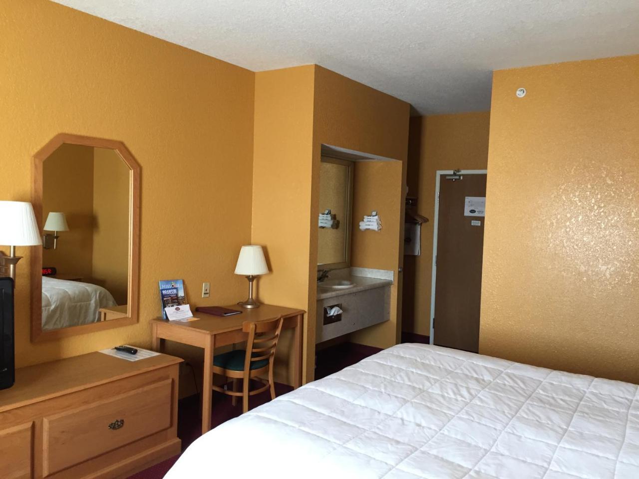Parkfield Inn - Clinton Ngoại thất bức ảnh