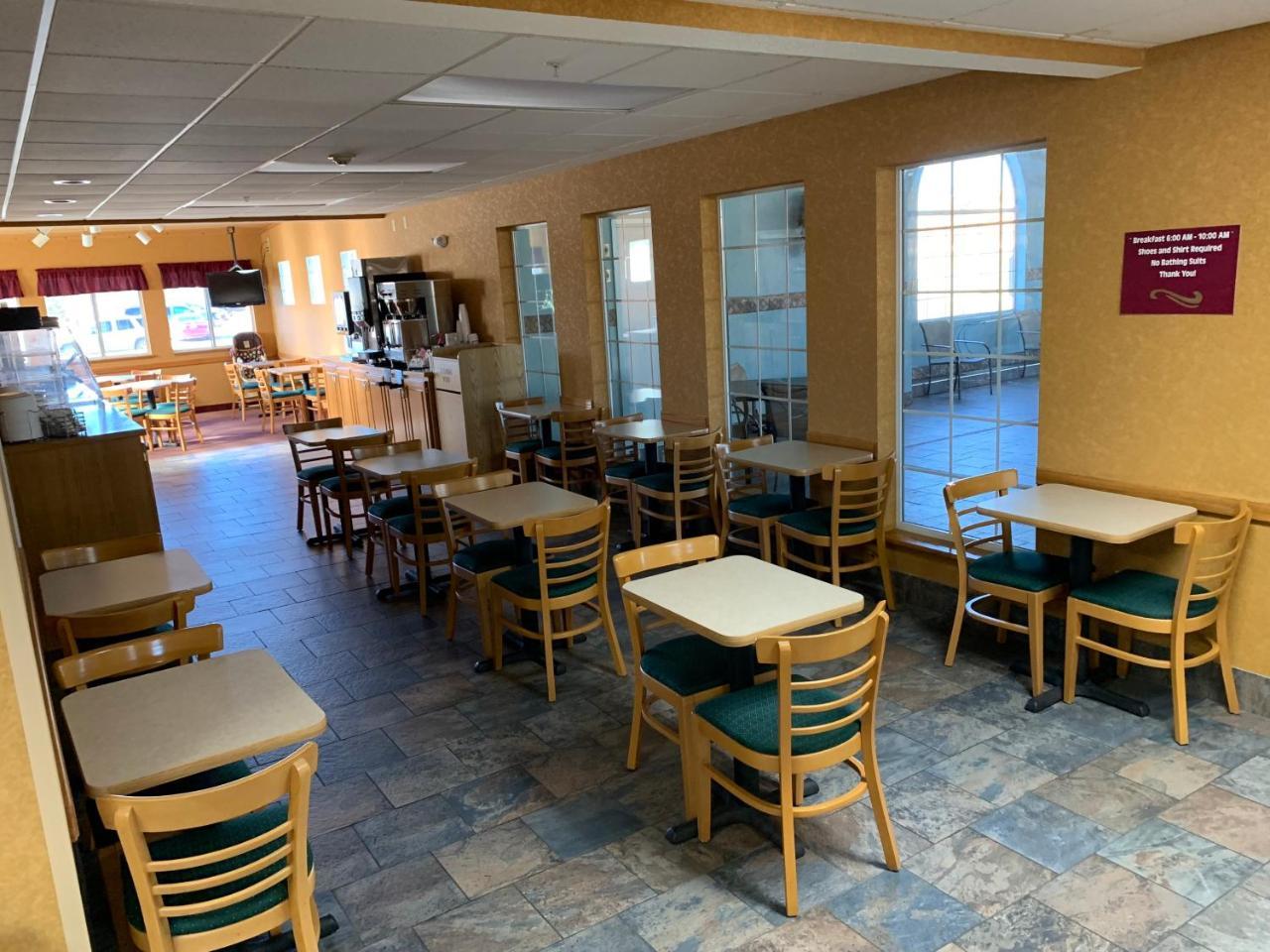 Parkfield Inn - Clinton Ngoại thất bức ảnh